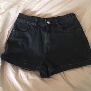 Pac Sun black mom shorts size 26
